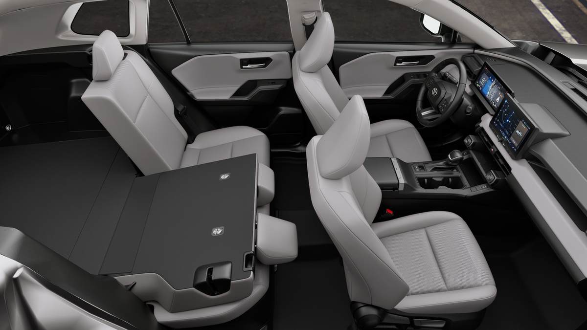 Toyota RAV4 XLE Premium 2026