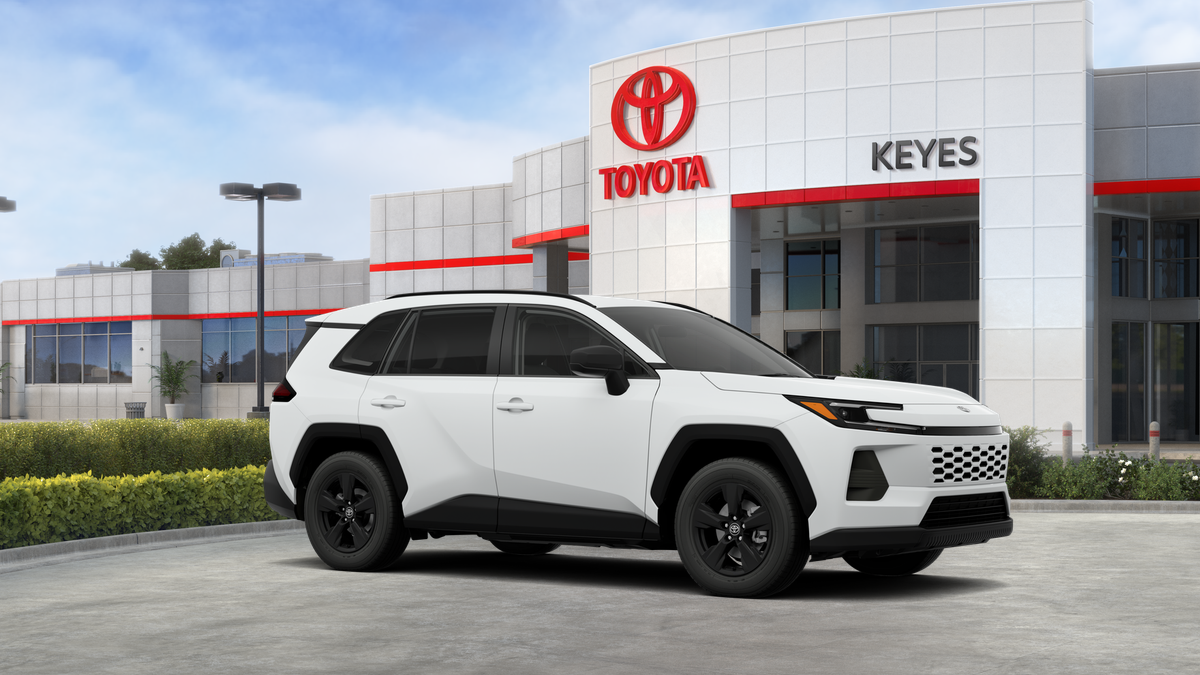 Toyota RAV4 LE 2026