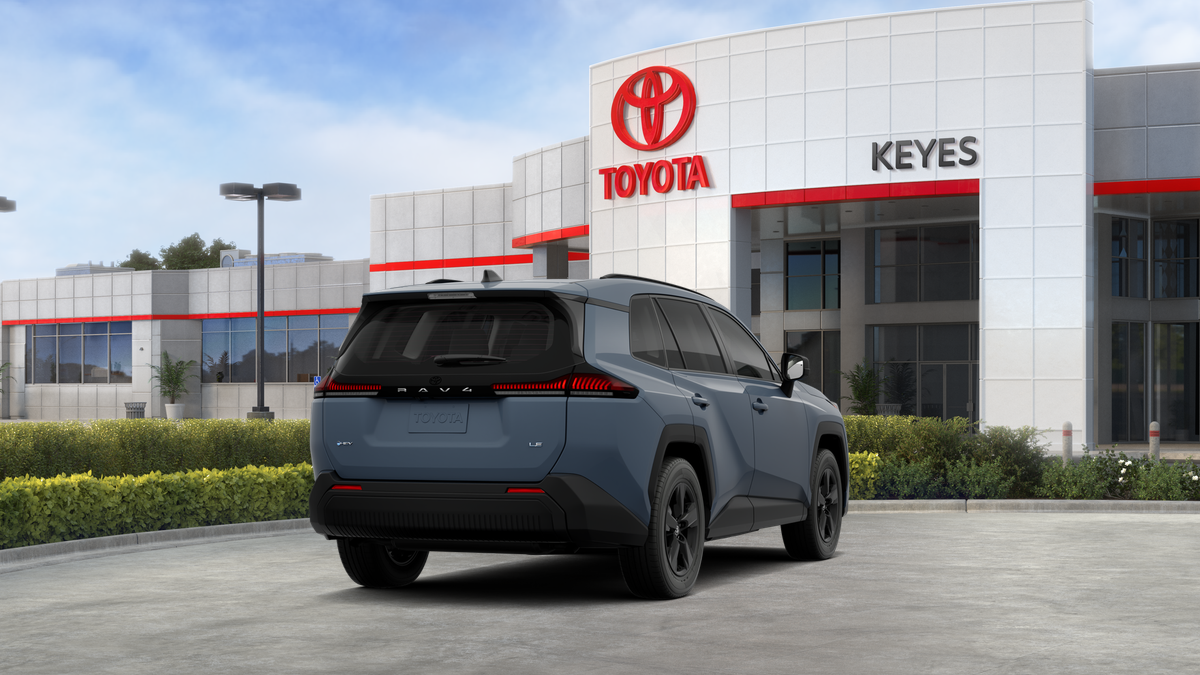 Toyota RAV4 LE 2026