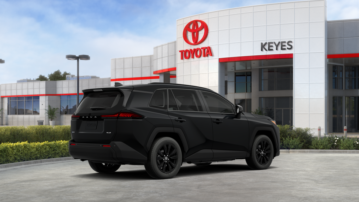 Toyota RAV4 XLE Premium 2026
