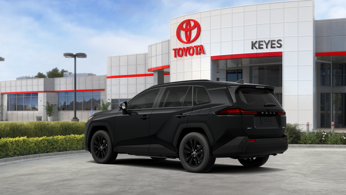 Toyota RAV4 XLE Premium 2026