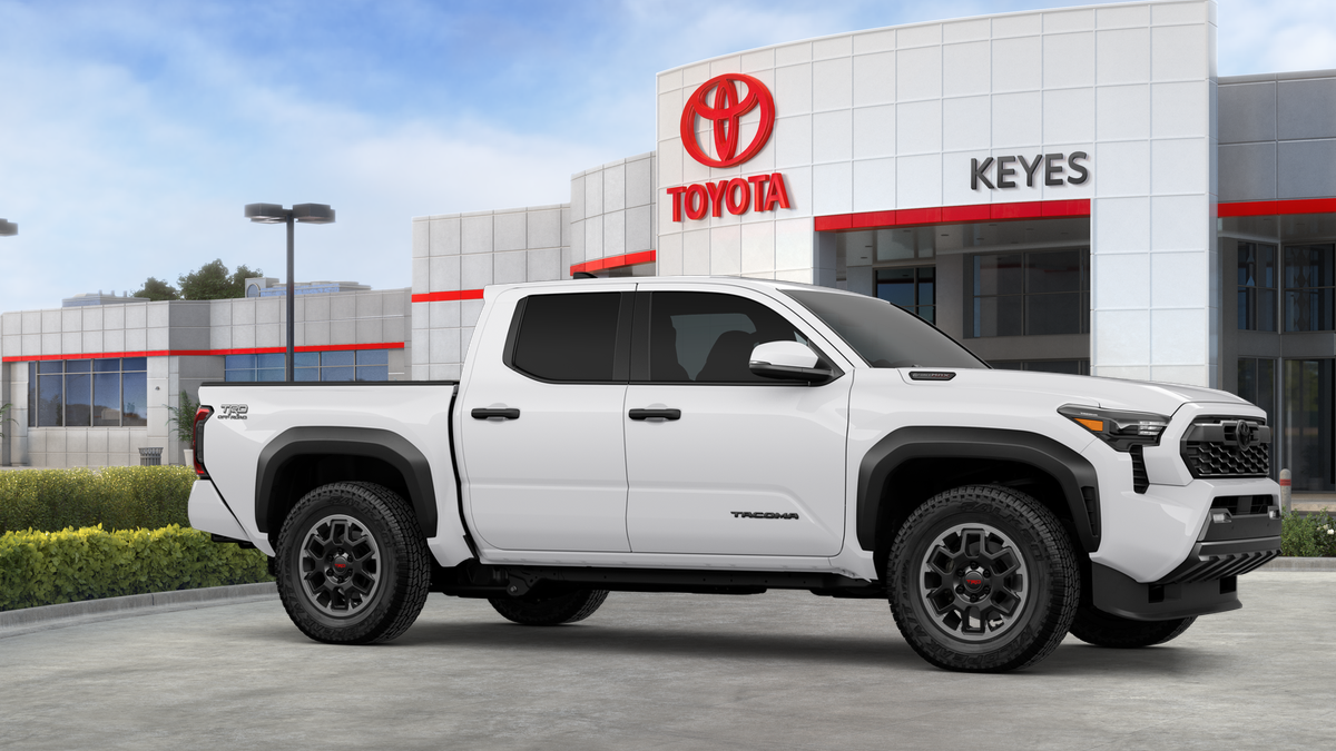 Toyota Tacoma TRD Off-Road i-FORCE MAX 2026
