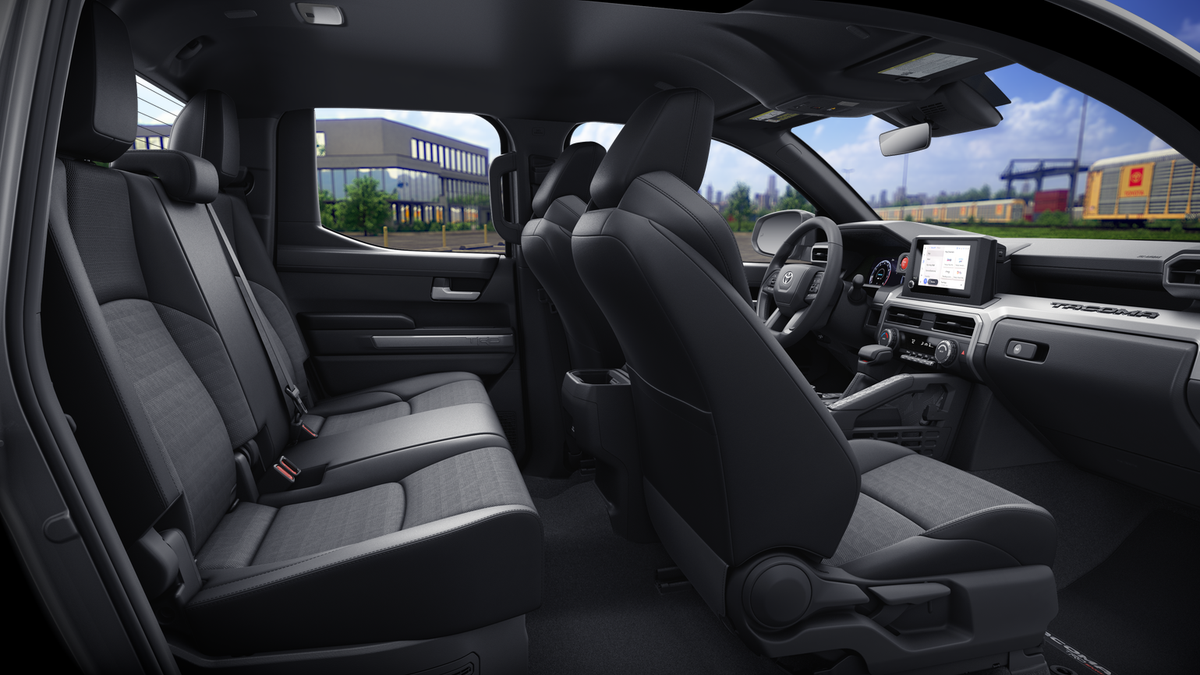 Toyota Tacoma TRD Sport i-FORCE MAX 2026