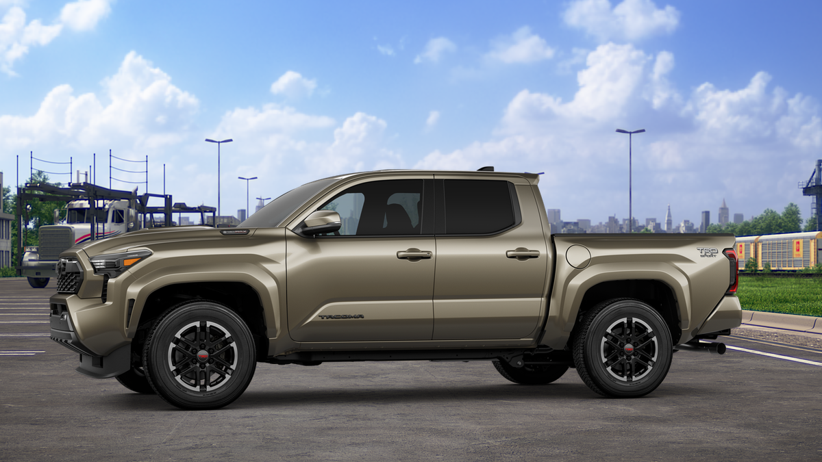 Toyota Tacoma TRD Sport i-FORCE MAX 2026