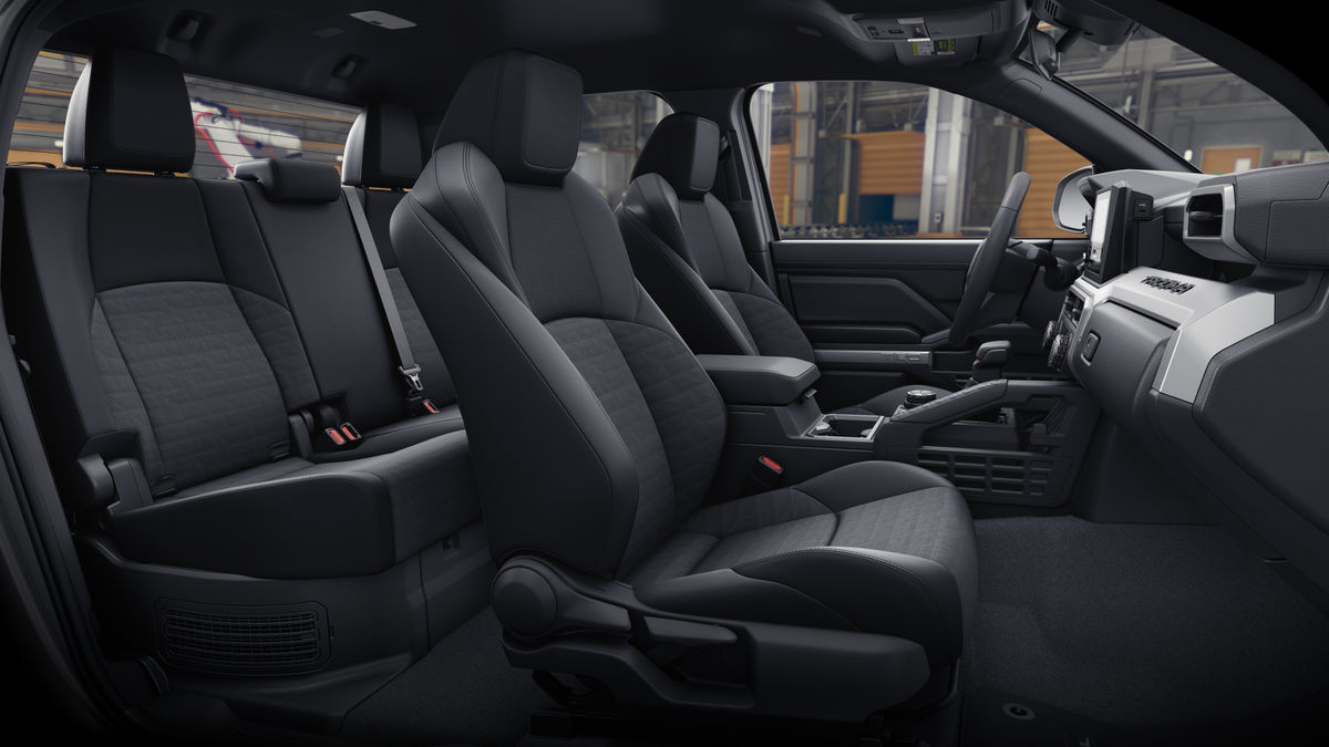 Toyota Tacoma TRD Sport i-FORCE MAX 2026