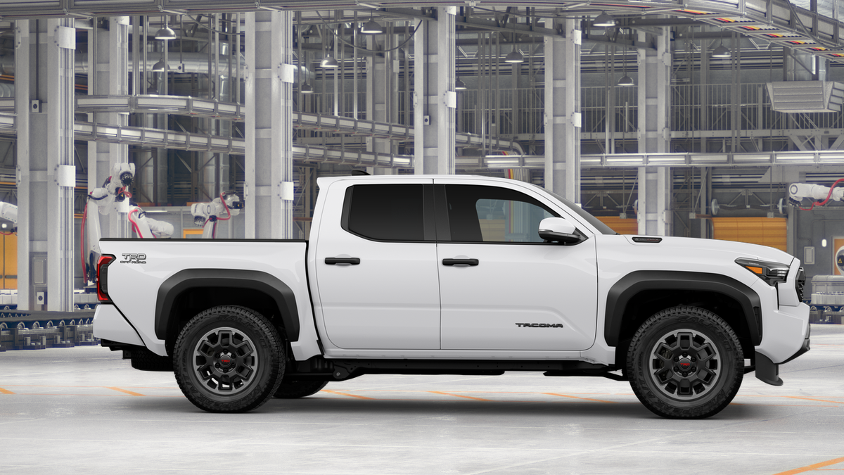 Toyota Tacoma TRD Off-Road i-FORCE MAX 2026