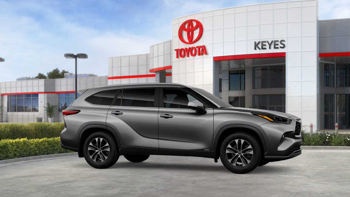Toyota Highlander Hybrid XLE 2026