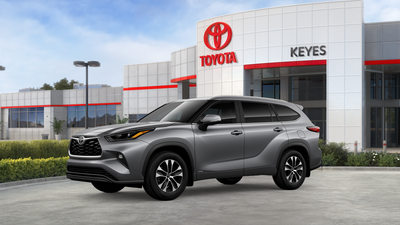 Toyota Highlander Hybrid XLE 2026