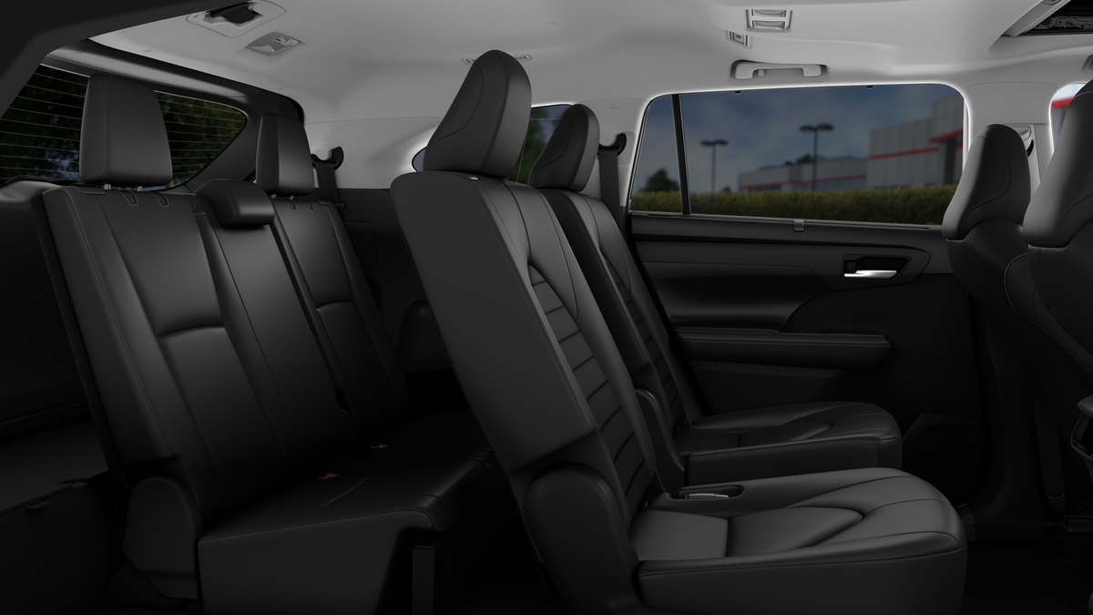 Toyota Highlander Hybrid XLE 2026