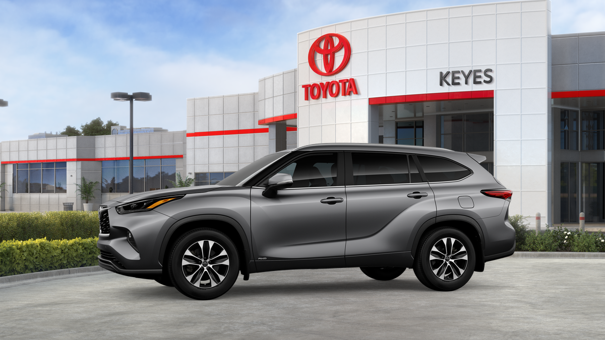 Toyota Highlander Hybrid XLE 2026