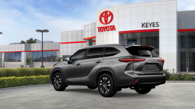 Toyota Highlander Hybrid XLE 2026