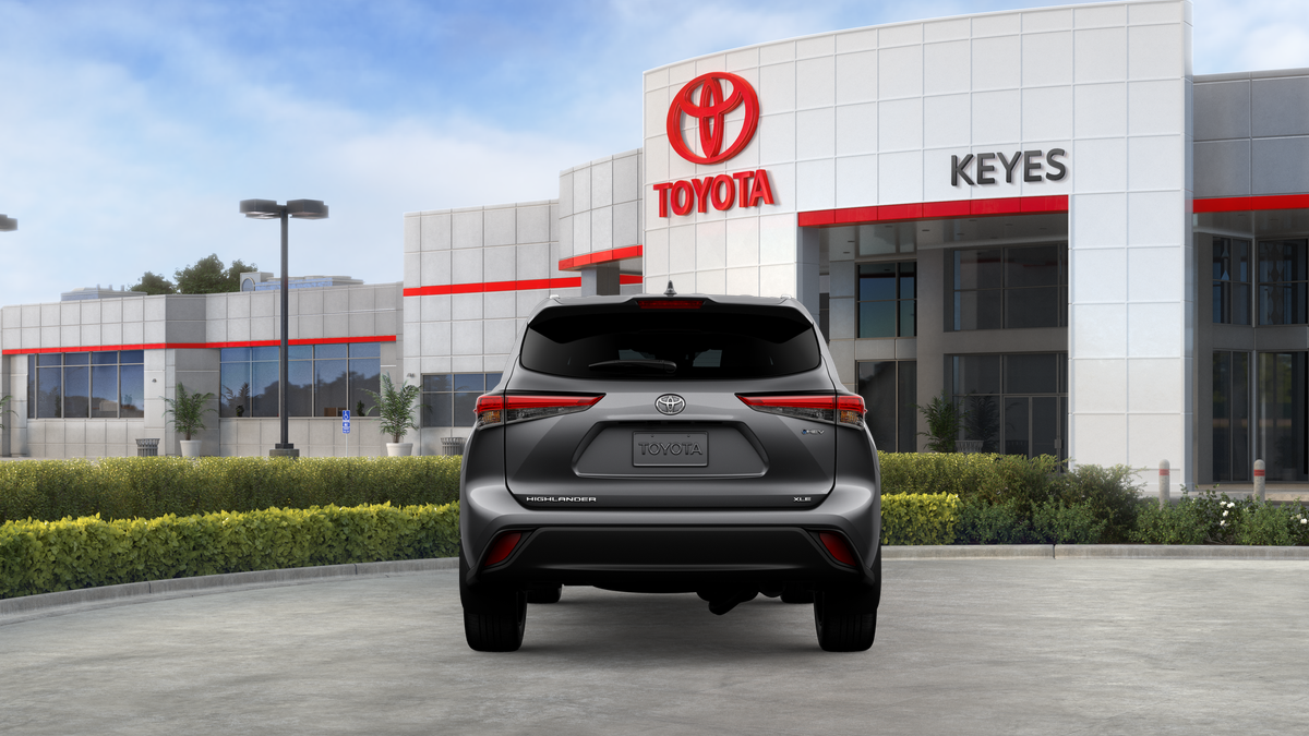 Toyota Highlander Hybrid XLE 2026