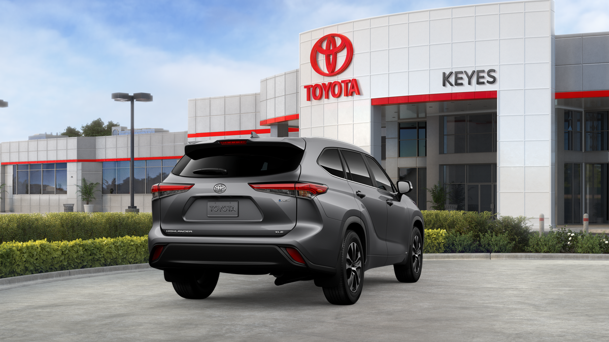 Toyota Highlander Hybrid XLE 2026