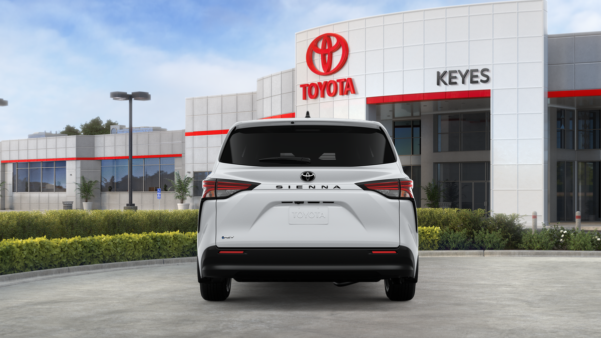 2026 Toyota Sienna LE
