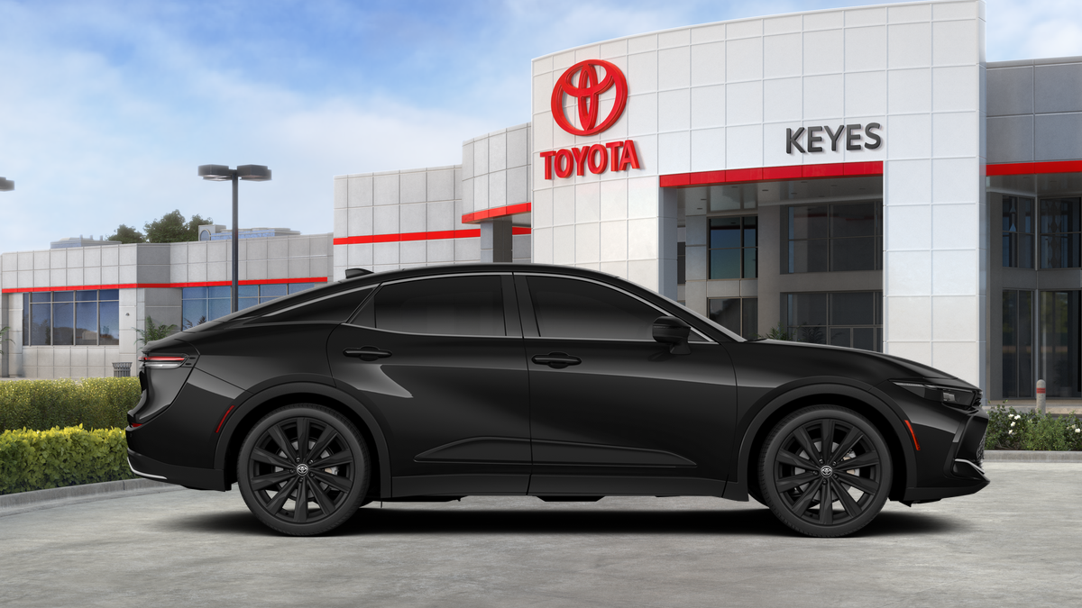 Toyota Crown Nightshade 2026
