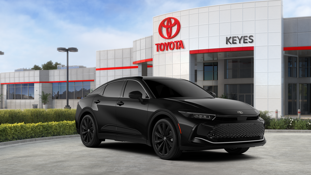 Toyota Crown Nightshade 2026