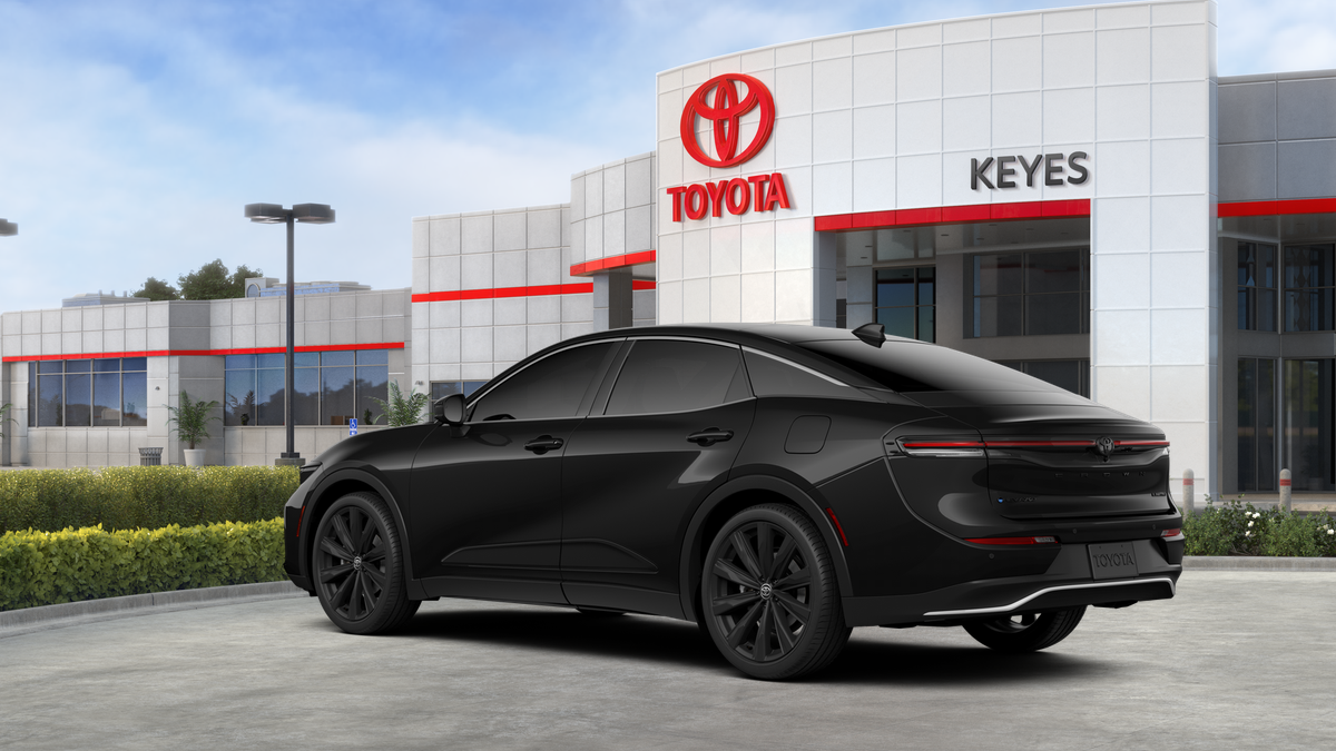 Toyota Crown Nightshade 2026