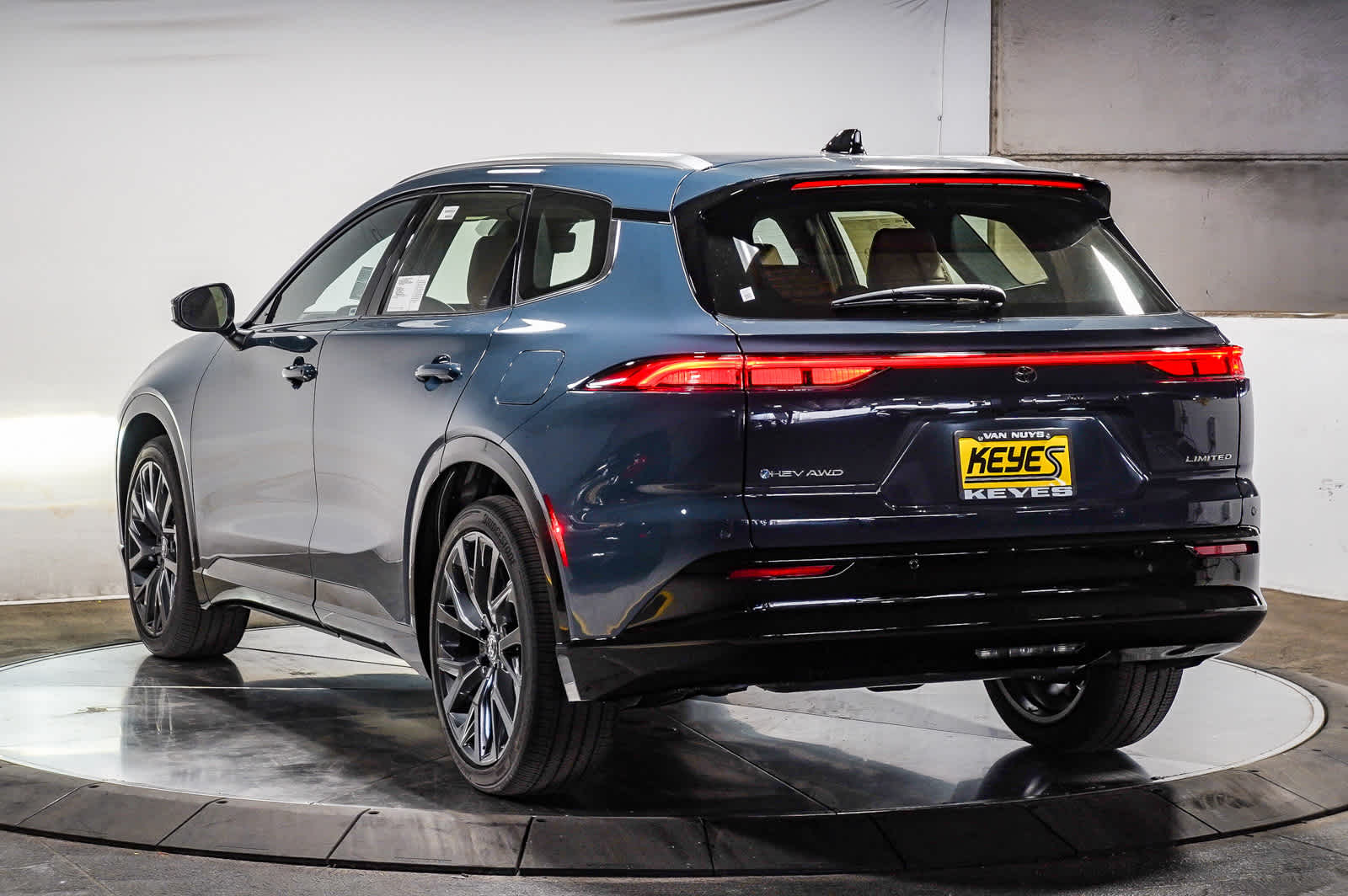 2025 Toyota Crown Signia Limited