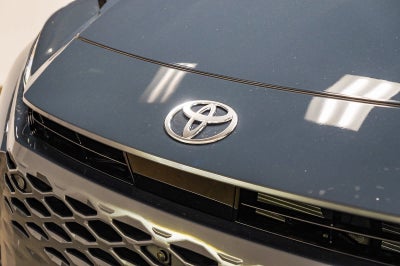 2025 Toyota Crown Signia Limited