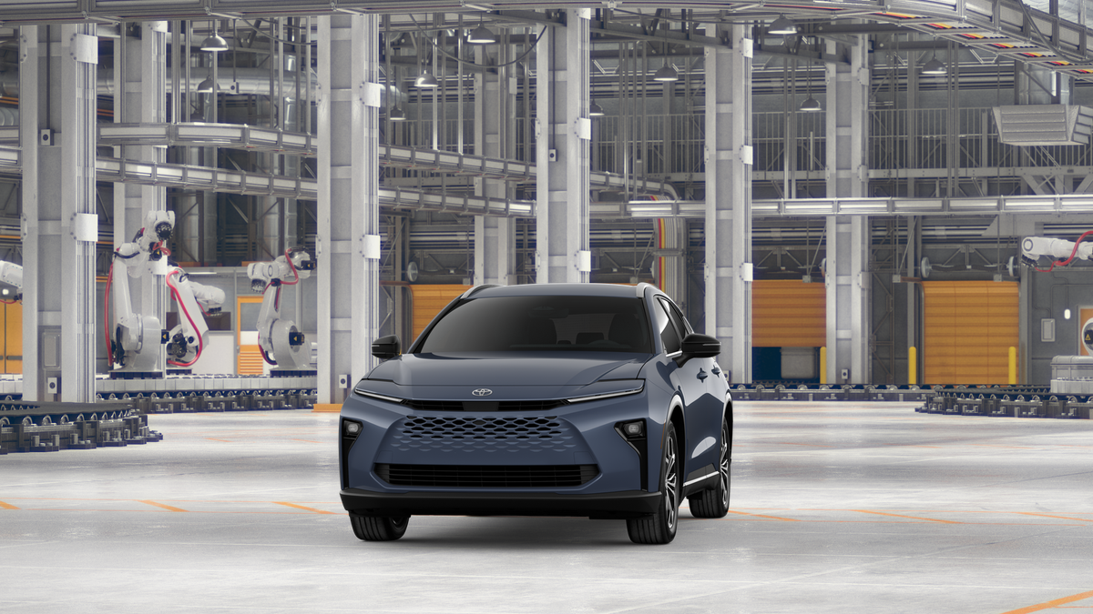 Toyota Crown Signia XLE 2026