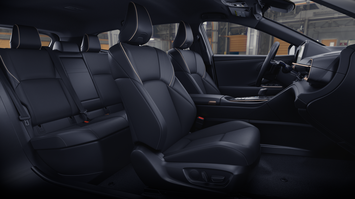 Toyota Crown Signia XLE 2026
