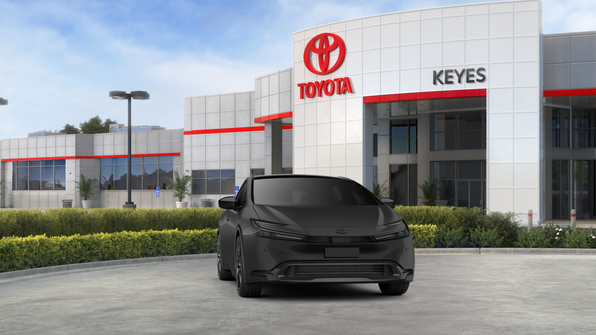 Toyota Prius Plug-In Hybrid Nightshade Edition 2026