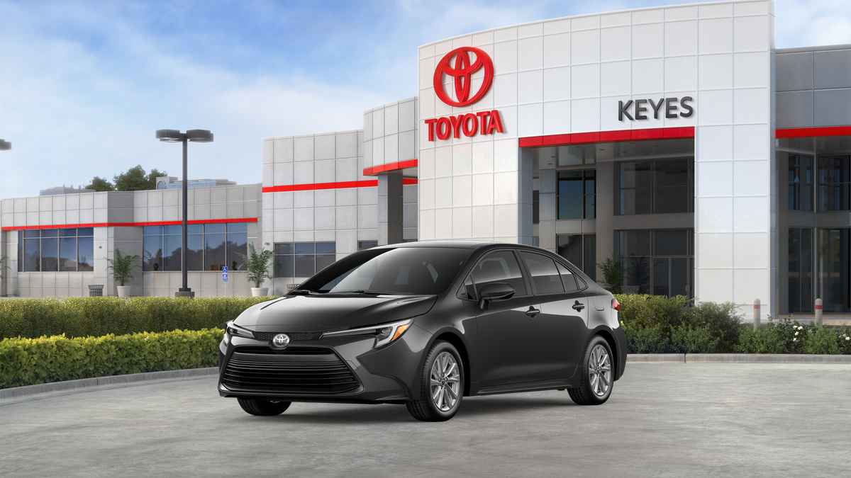 Toyota Corolla Hybrid LE 2027