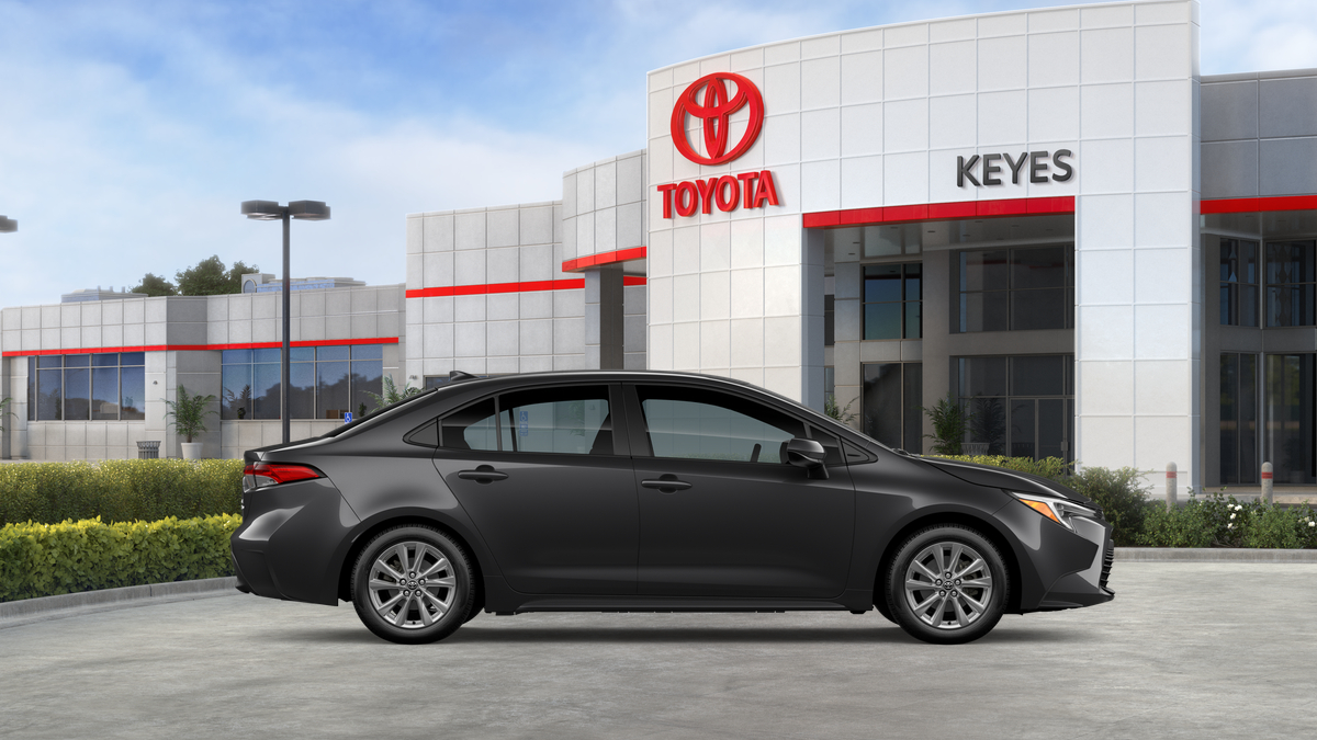 Toyota Corolla Hybrid LE 2027
