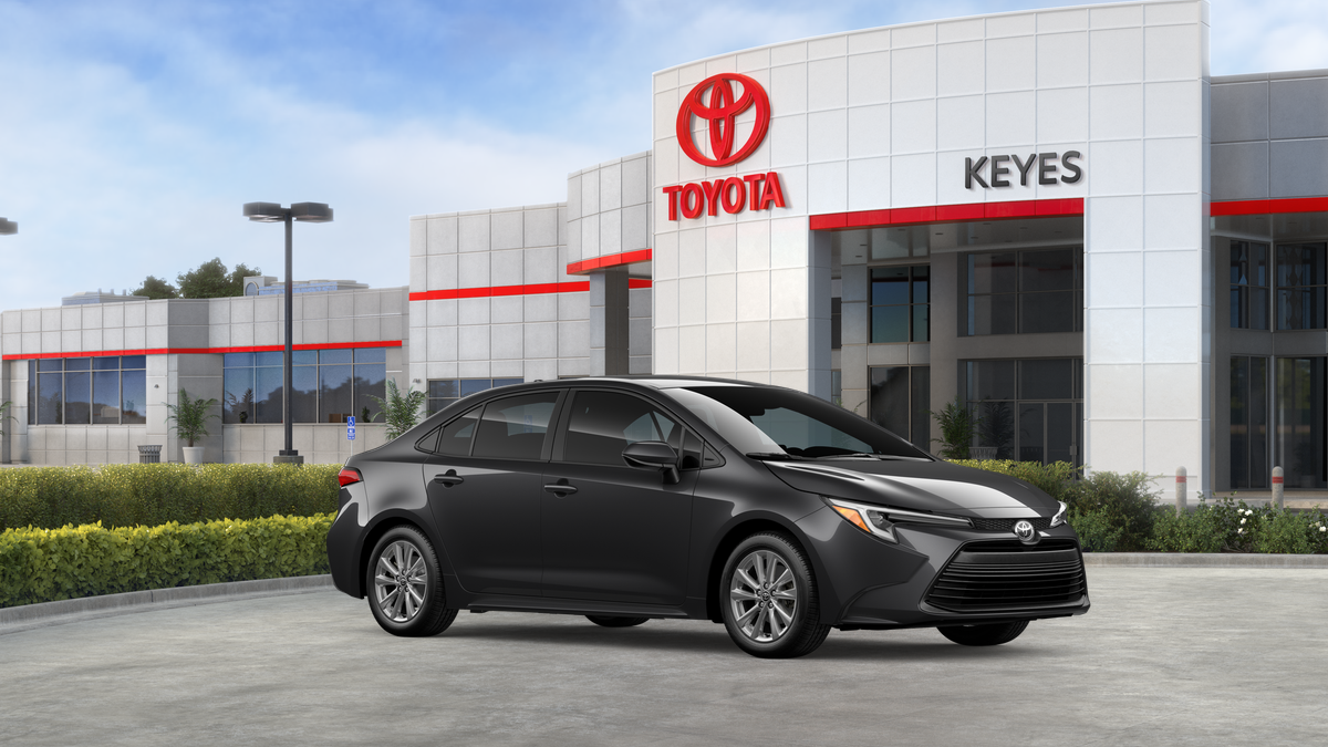 Toyota Corolla Hybrid LE 2027