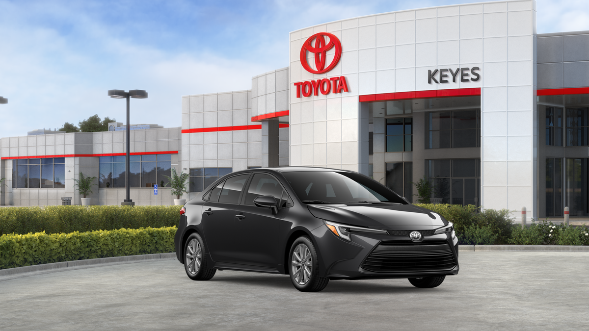 Toyota Corolla Hybrid LE 2027