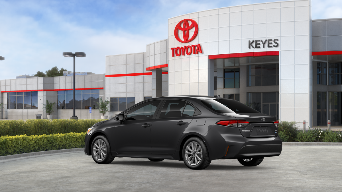 Toyota Corolla Hybrid LE 2027