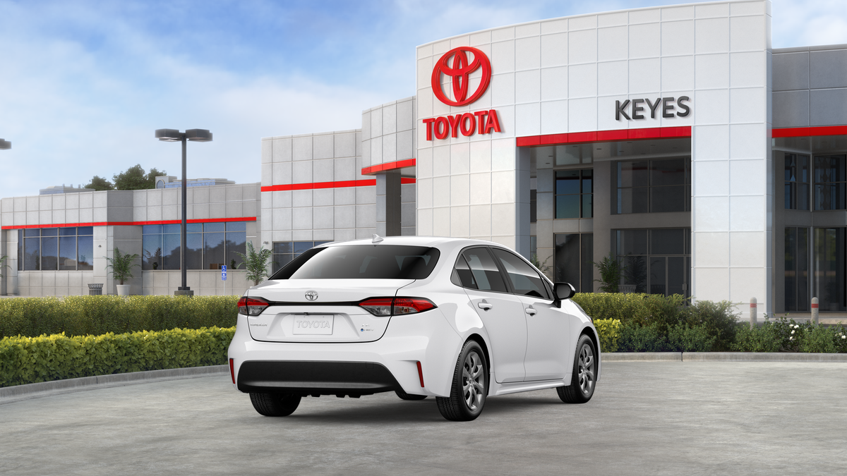Toyota Corolla Hybrid LE 2027
