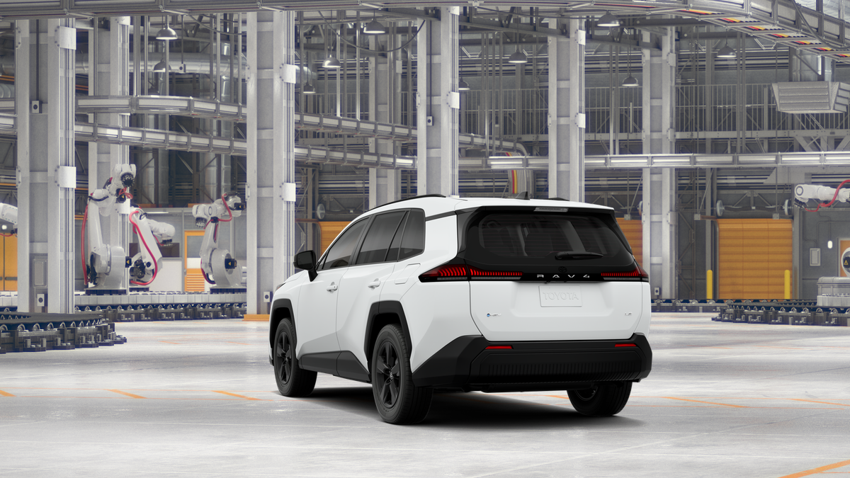 Toyota RAV4 LE 2026