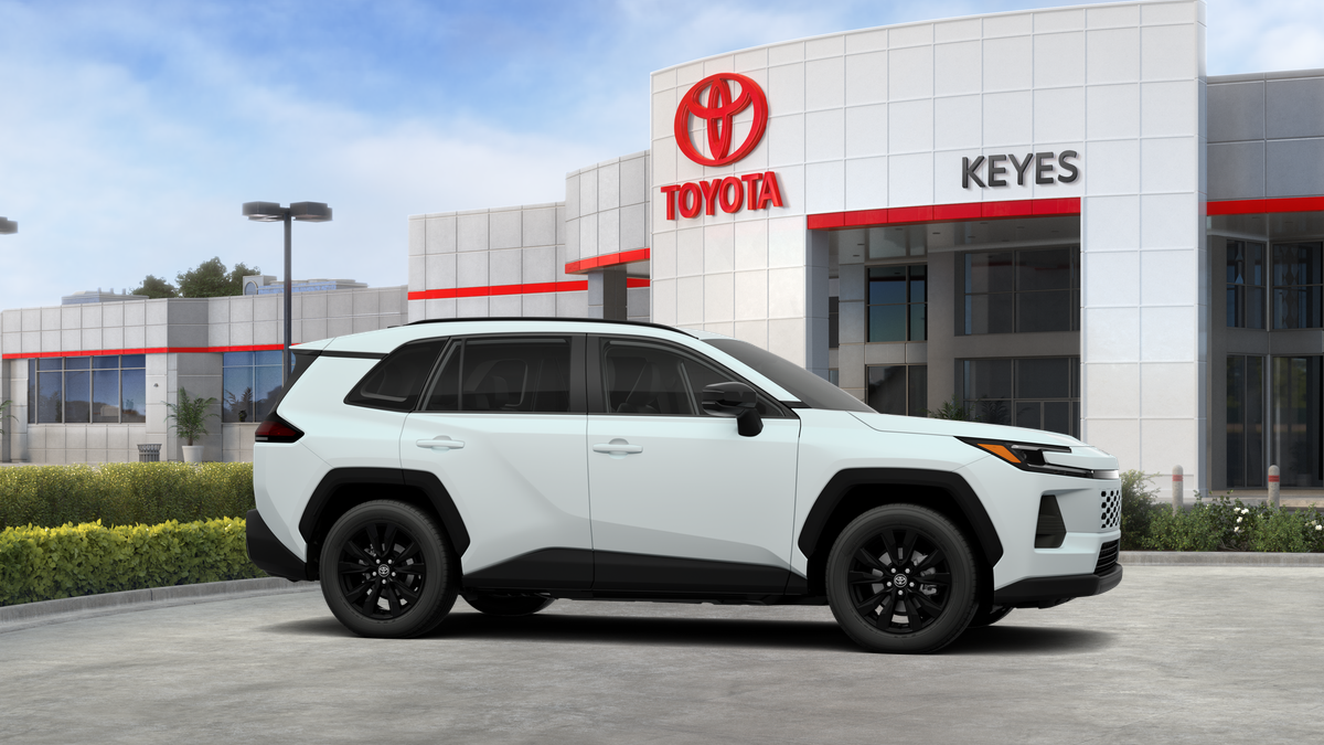 Toyota RAV4 XLE Premium 2026