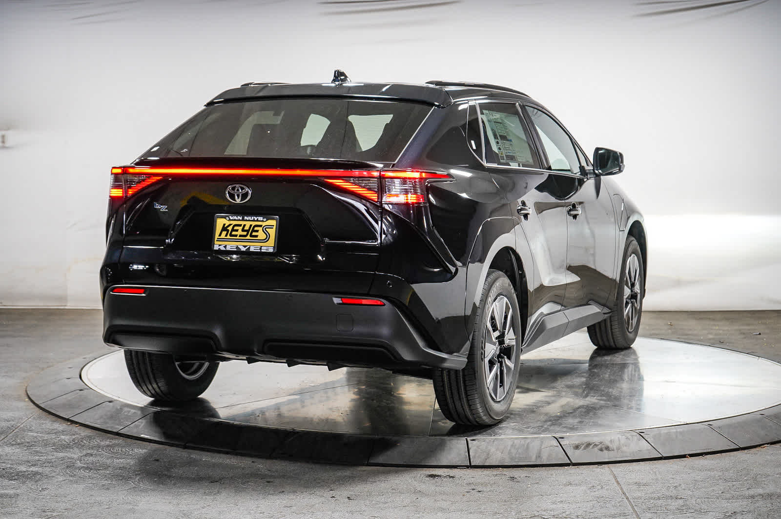 2026 Toyota bZ XLE Plus