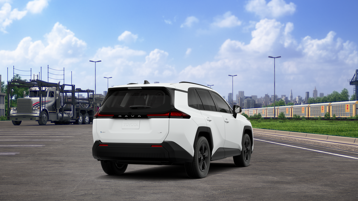 Toyota RAV4 LE 2026