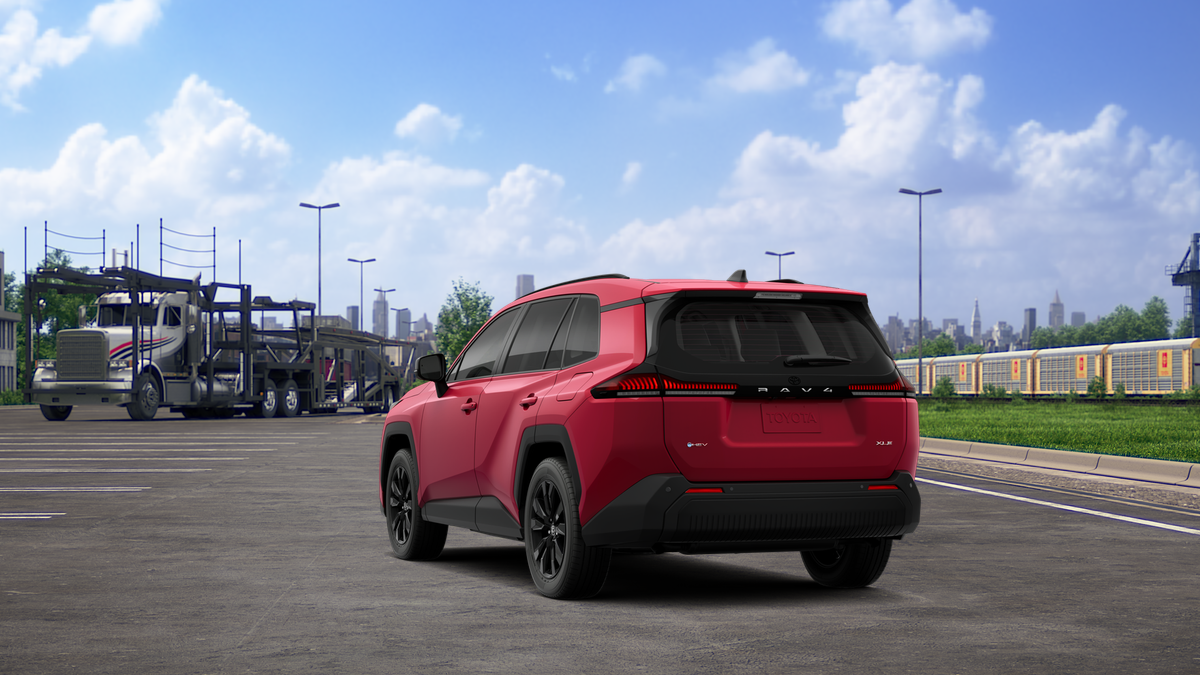 Toyota RAV4 XLE Premium 2026