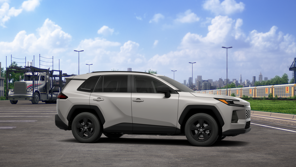 Toyota RAV4 LE 2026