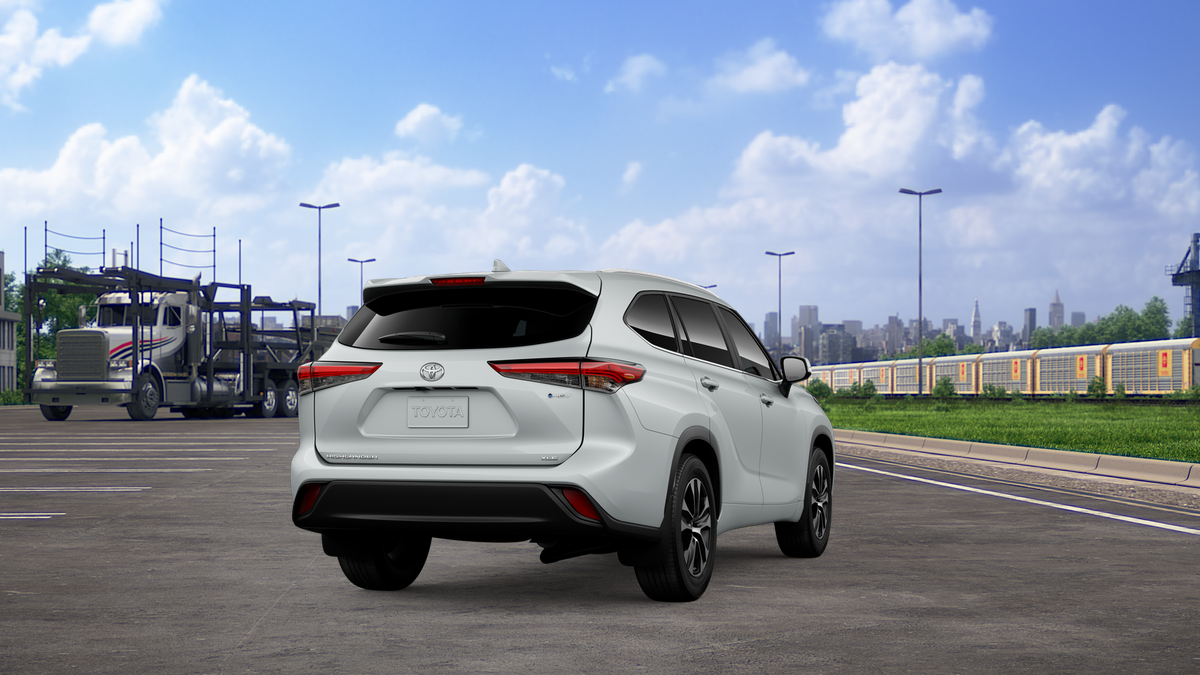 Toyota Highlander Hybrid Hybrid XLE 2026