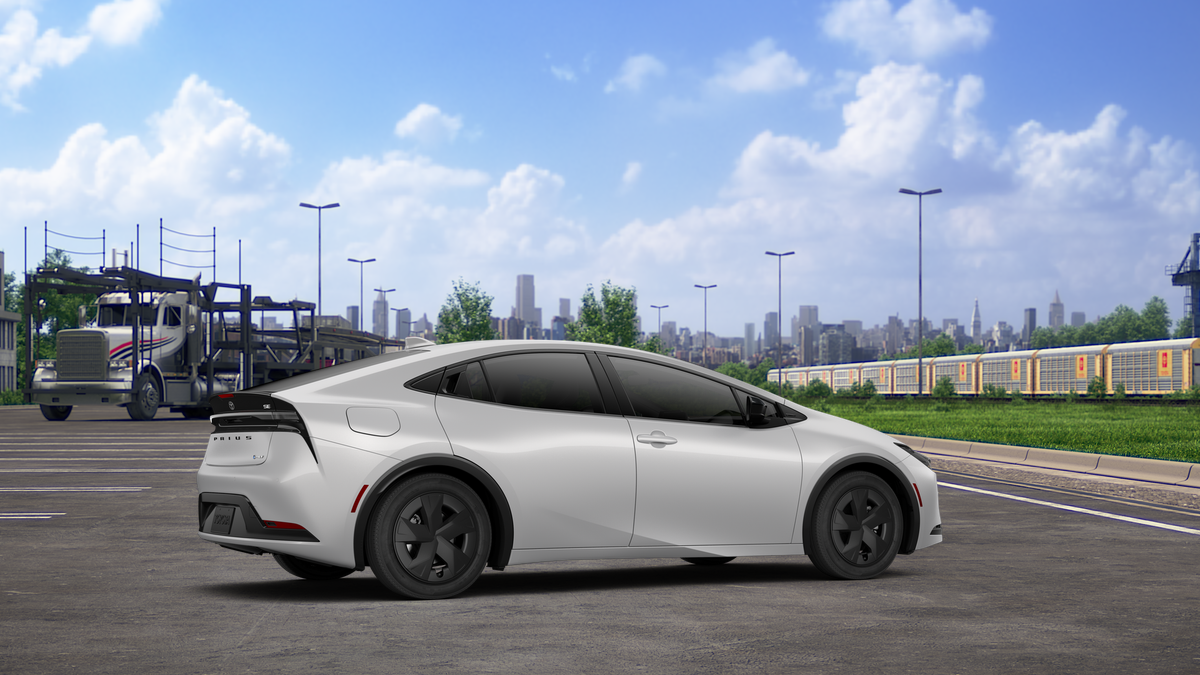 Toyota Prius Plug-in Hybrid SE 2027