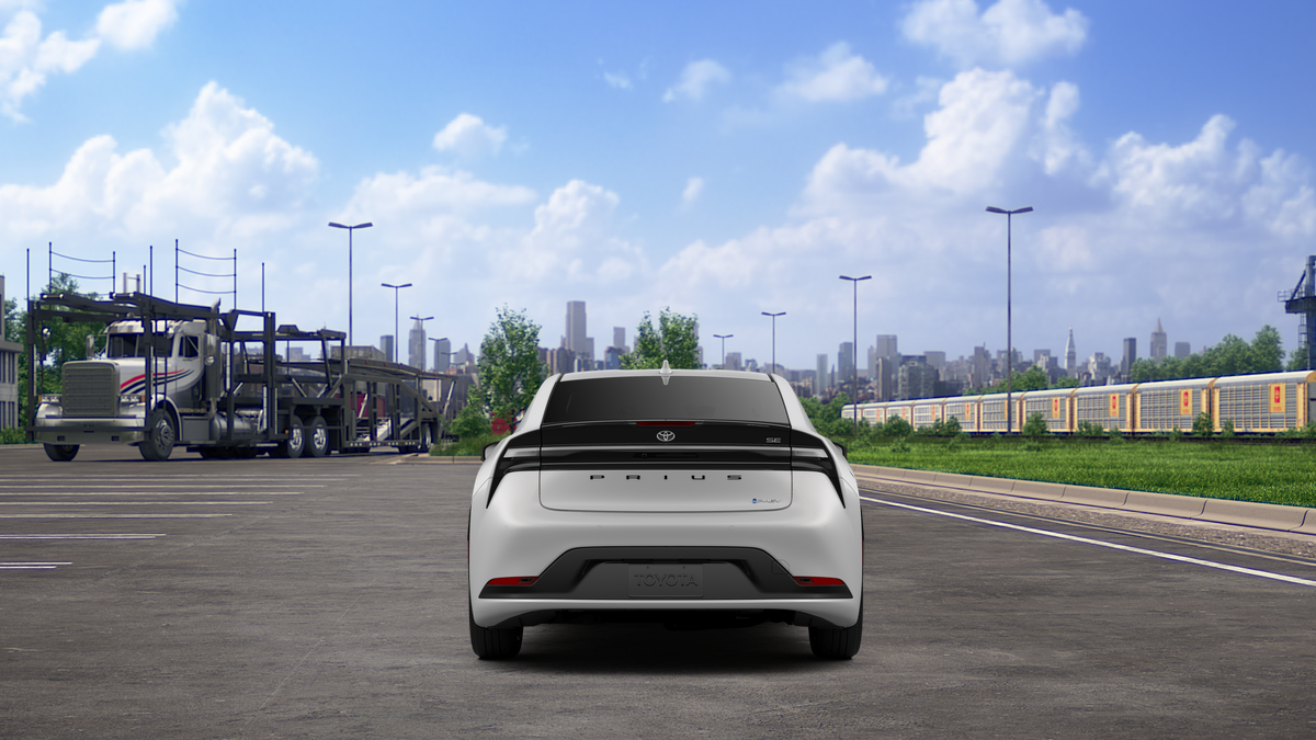 Toyota Prius Plug-in Hybrid SE 2027