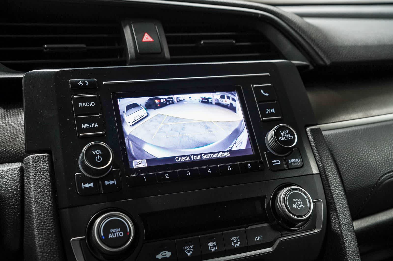 Honda Civic Sedán LX 2020