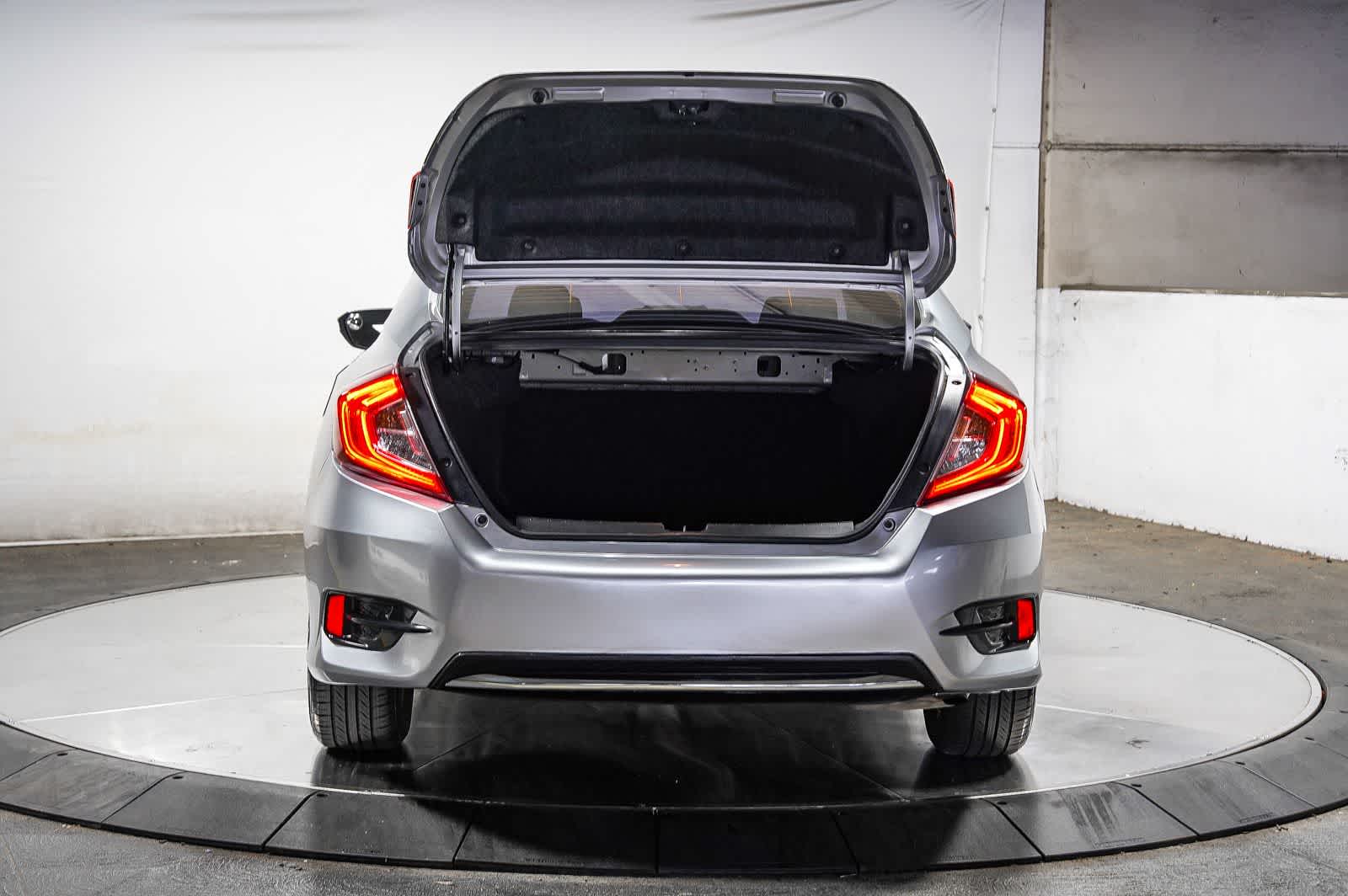Honda Civic Sedán LX 2020