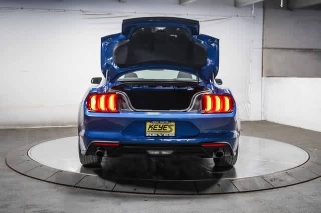 Ford Mustang EcoBoost 2022