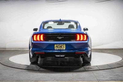 Ford Mustang EcoBoost 2022