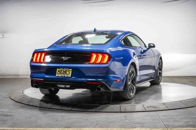 Ford Mustang EcoBoost 2022