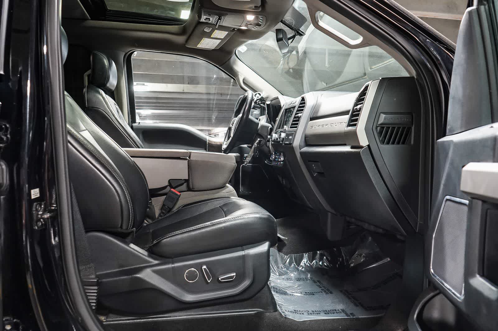 Ford Super Duty F-250 SRW LARIAT 2019