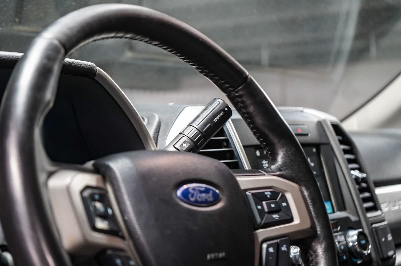 Ford Super Duty F-250 SRW LARIAT 2019