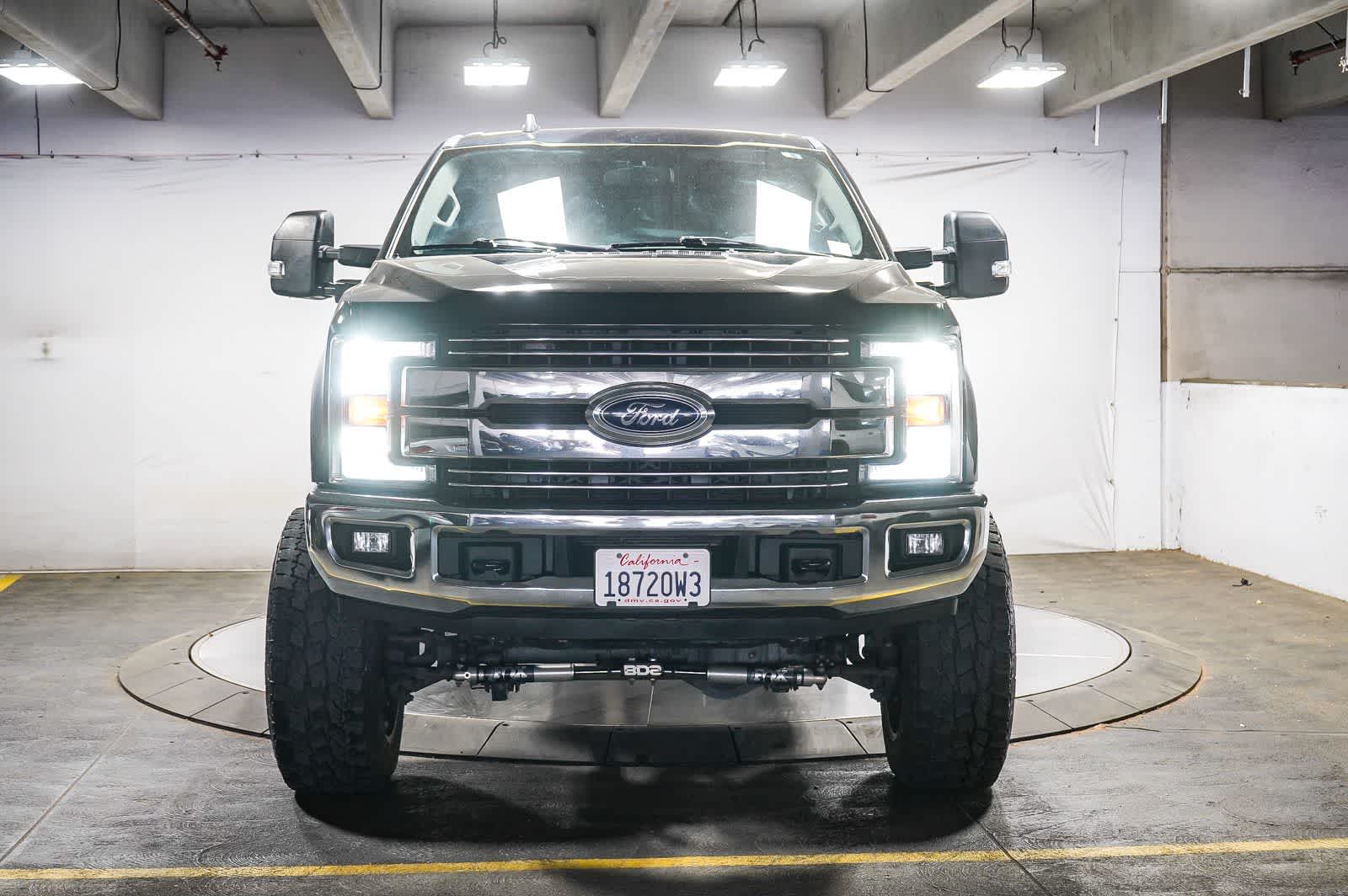 Ford Super Duty F-250 SRW LARIAT 2019
