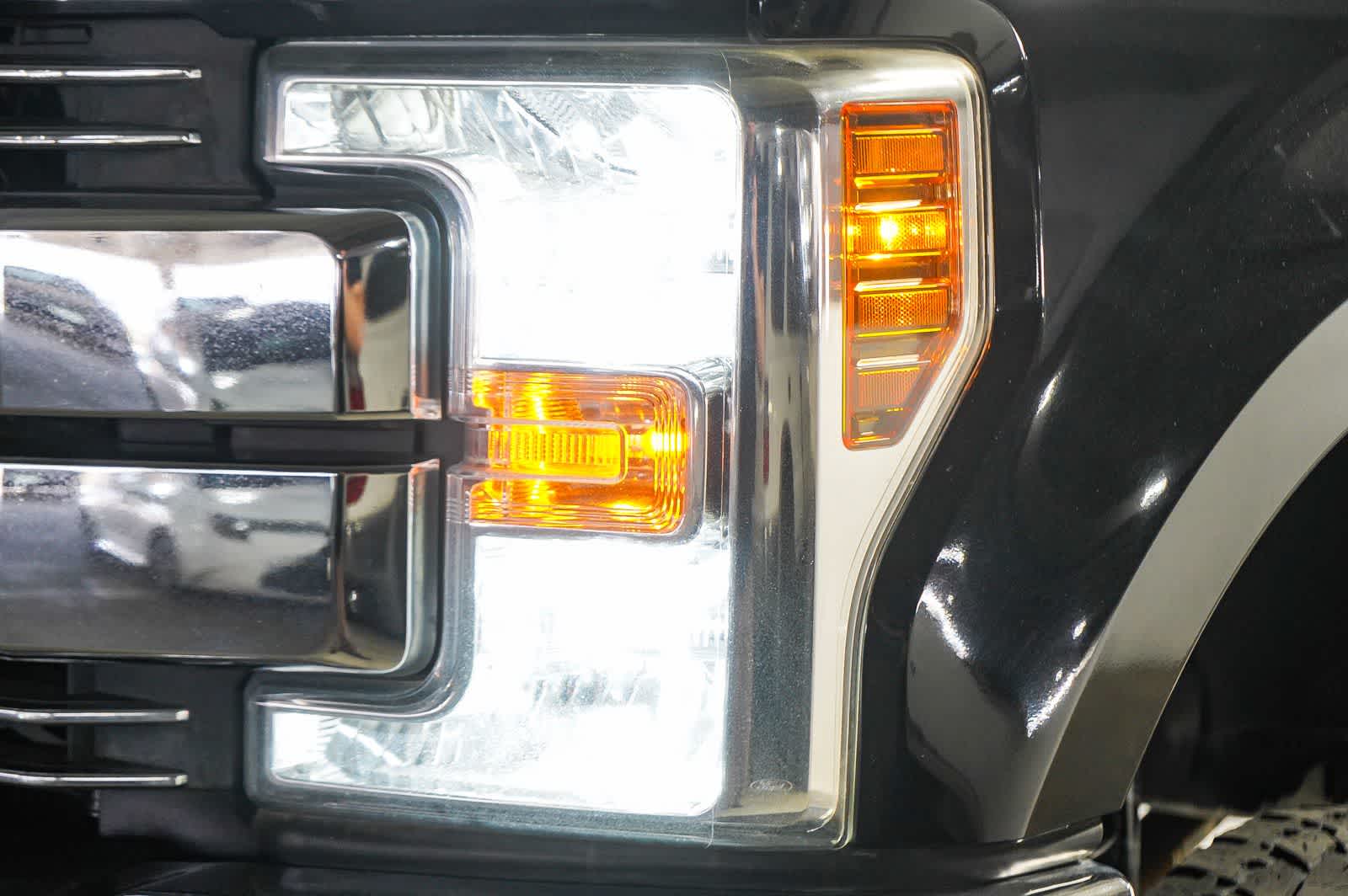 Ford Super Duty F-250 SRW LARIAT 2019